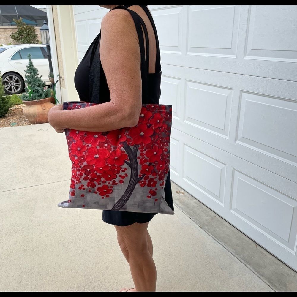 RED FLOWER TREE TOTE BAG‎ - Picture 3 of 6